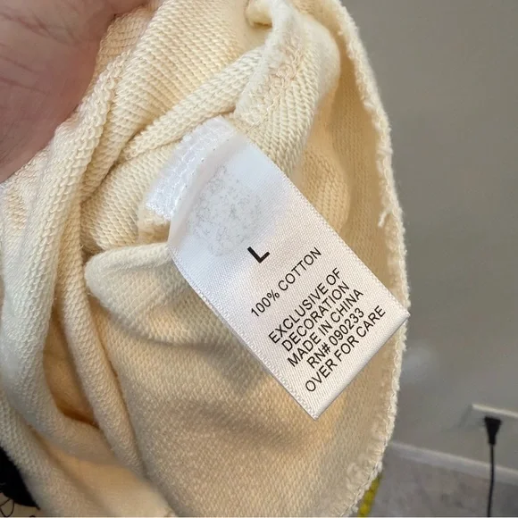 Essentials Fear of God Sweatshorts size large - Picture 3 of 8